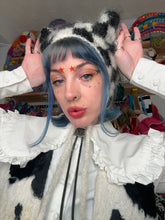 Load image into Gallery viewer, Chequered Kitty Bonnet PDF Pattern