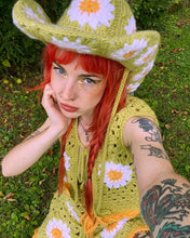 Load image into Gallery viewer, SALE Green Daisy Cardigan Large