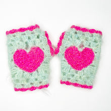 Load image into Gallery viewer, Fluffy Heart Hand Warmers