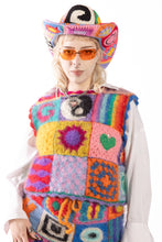 Load image into Gallery viewer, Fluffy Patchwork Vest L/XL
