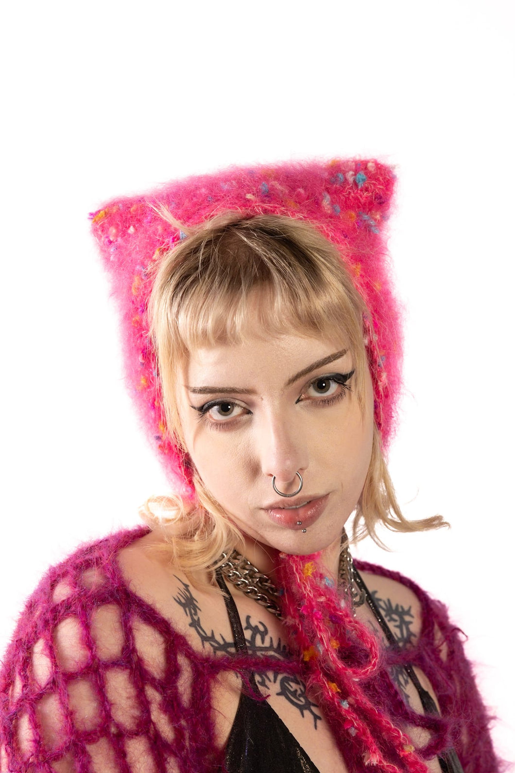 Fluffy Daisy Kitty Bonnet Pink